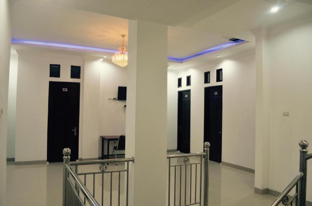 Opriss Hotel Parapat Dış mekan fotoğraf